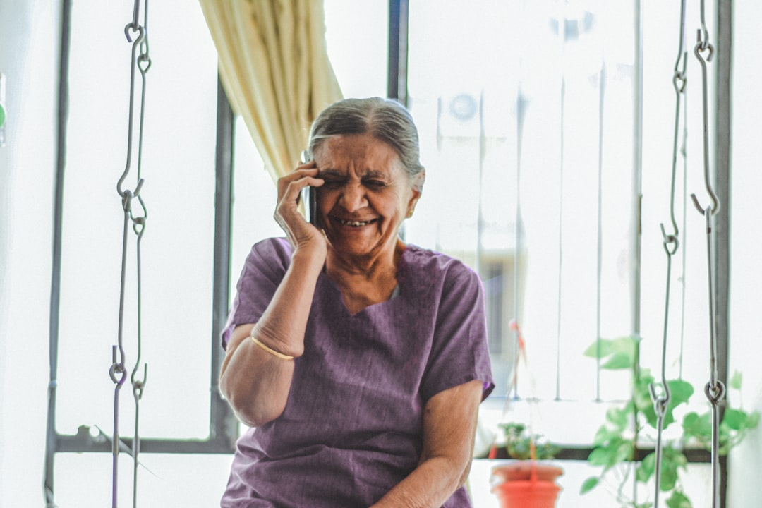 Weekly phone calls reconnect distant friends